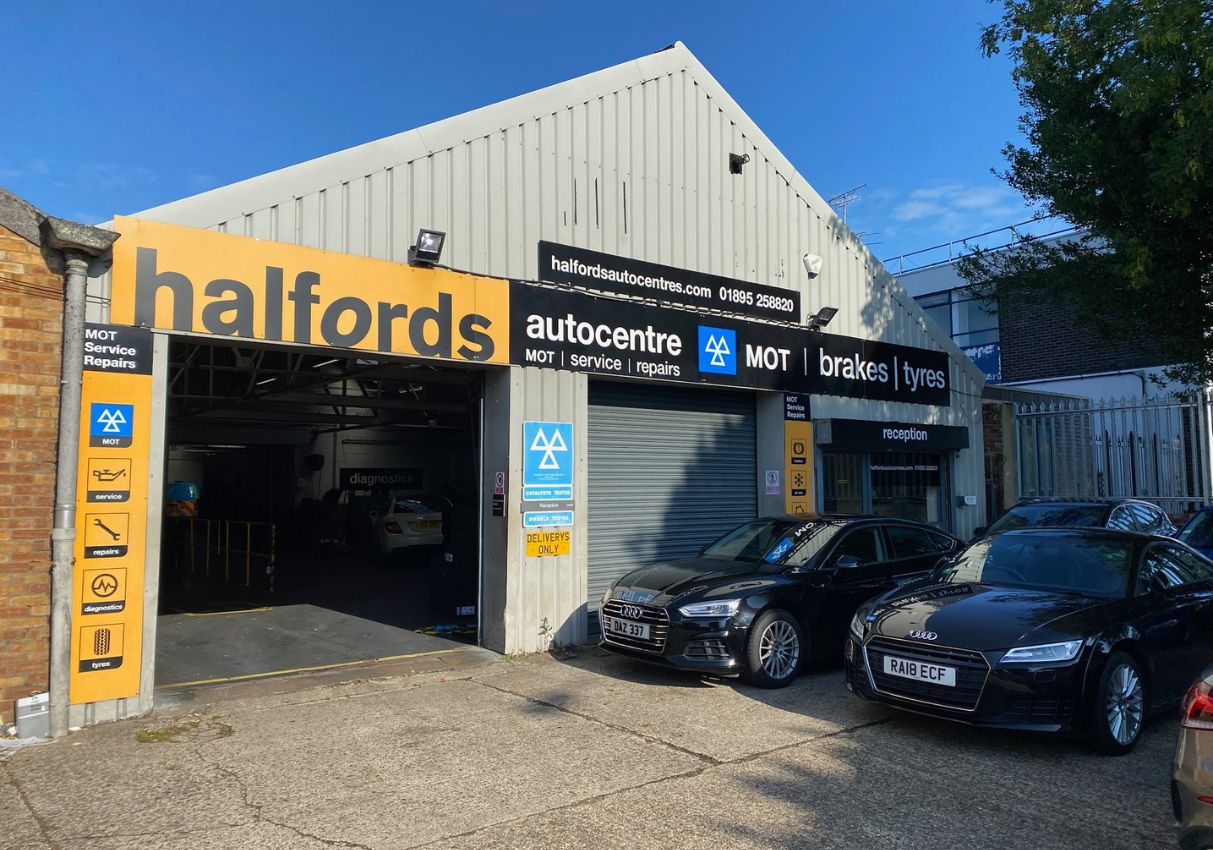 Halfords Autocentre